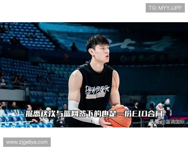 曾凡博回防失位被狄龙三分命中比赛局势瞬息万变